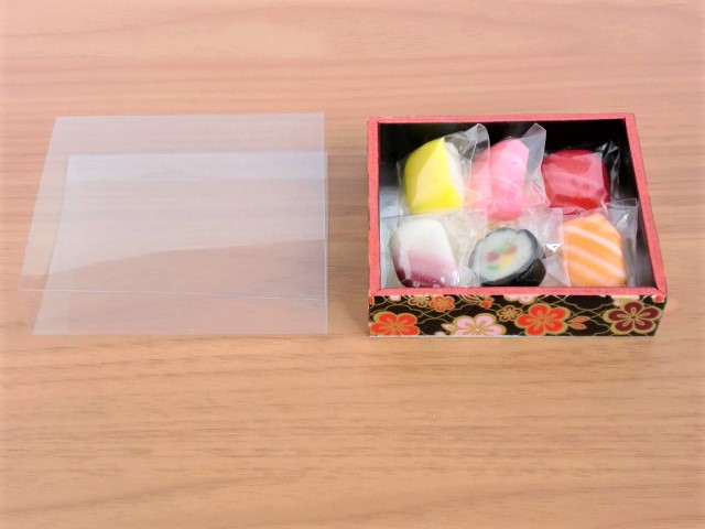 スリーブ箱（寿司型キャンディ）1