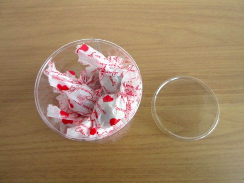 チョコレートのPET円筒ケース②