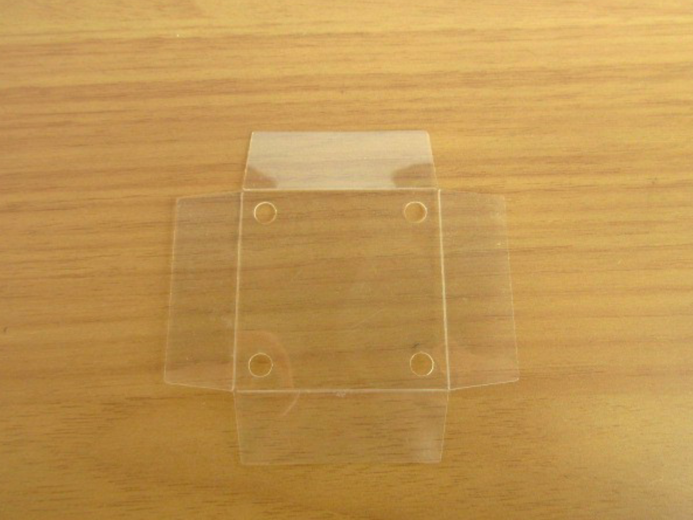 プラスチックシート仕切り（十字・穴開け）