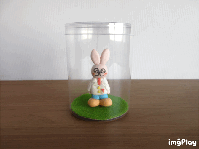 中身の固定（円筒ケースの蓋）②