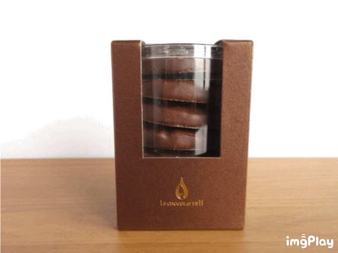 プラスチックと紙箱のコラボ